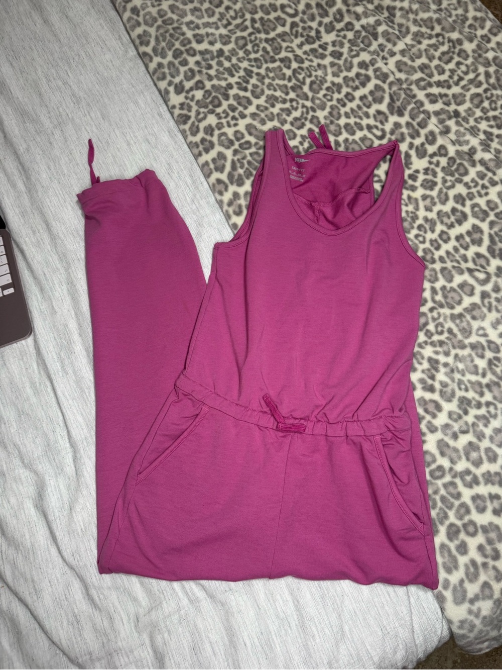 Nike Dri-FIT Yoga Jumpsuit Womens Medium M Fuchsia Pink Sleeveless One Piece EUC